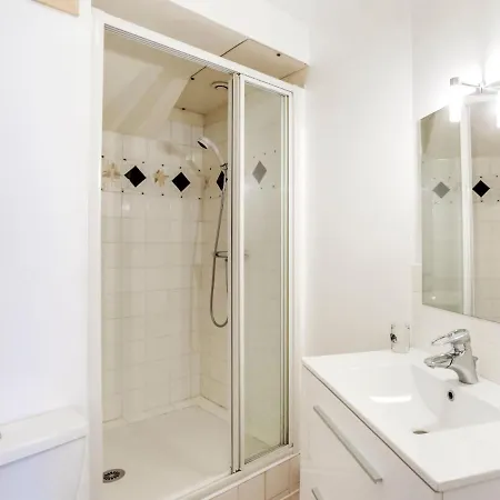 La Fontaine Apartment